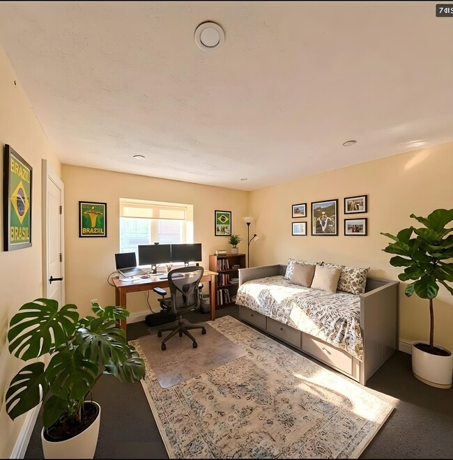 Photo - 21 Greenwood St Unit 13R