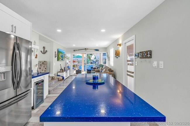 Photo - 136 Sable Palm Ln