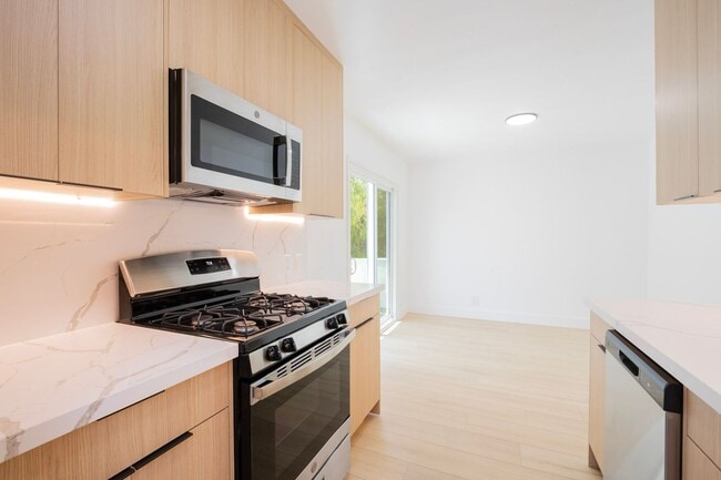 Photo - 3729 Glendon Ave Unit 4