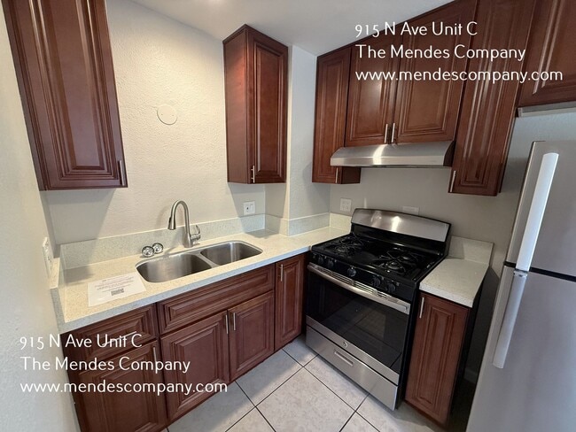 Photo - 915 N Ave Unidad C