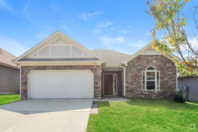 Building Photo - Beautiful Fox Hollow Home