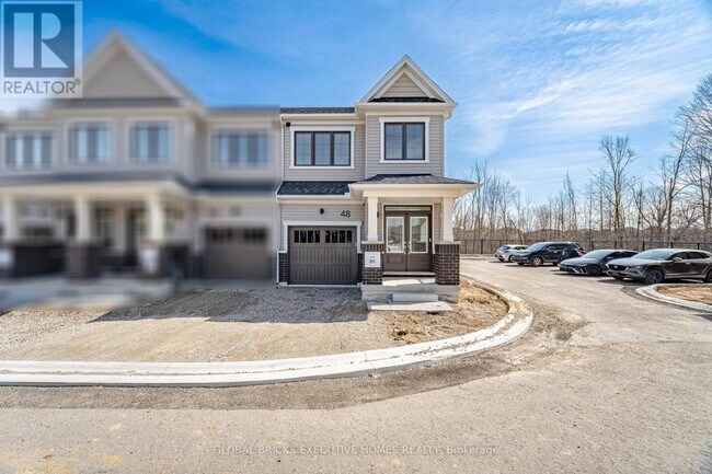 Photo - 48 Aurora Cmn