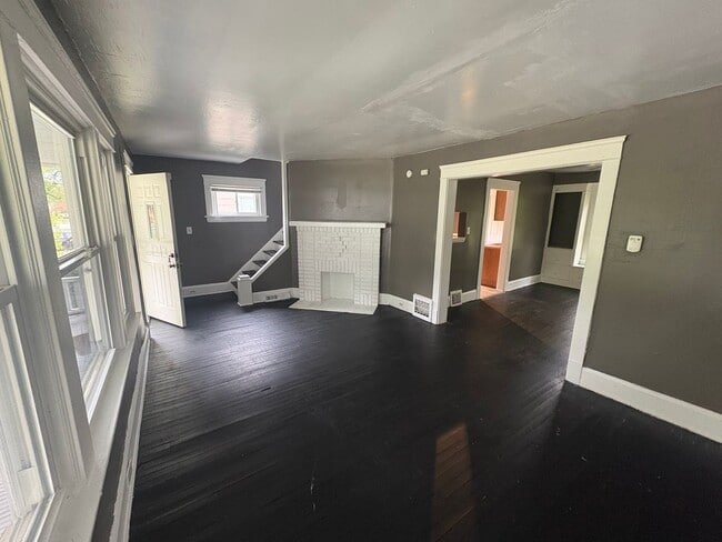 Photo - 14813 Alder Ave