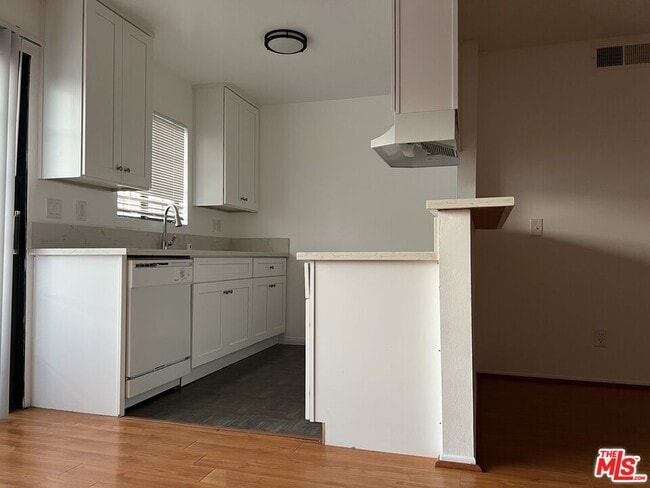 Photo - 710 Crenshaw Blvd Unit 108