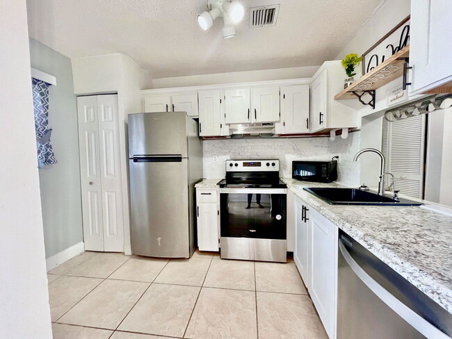 Photo - 164 NW 60th Ave Condo Unit 164