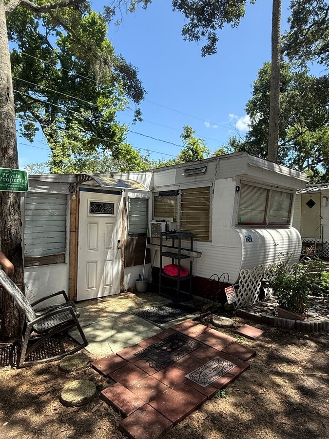 Photo - 622 N Beach St