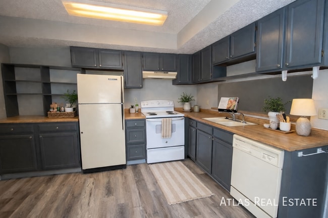 Photo - 7529 Banner Ct