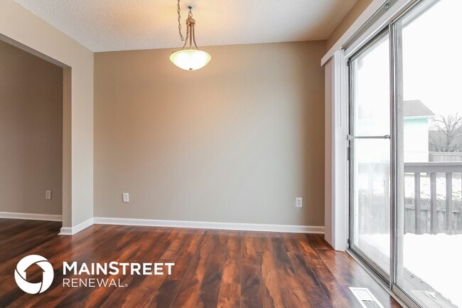 Photo - 8310 NE 112 St