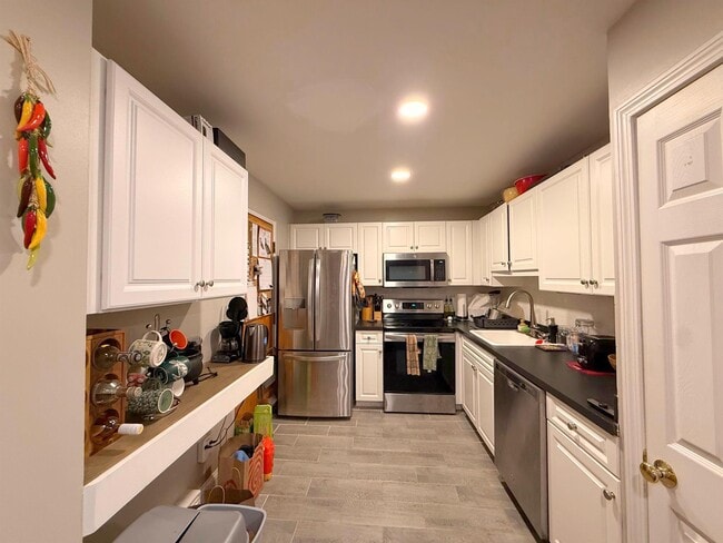 Photo - 326 Broadway Unit 19