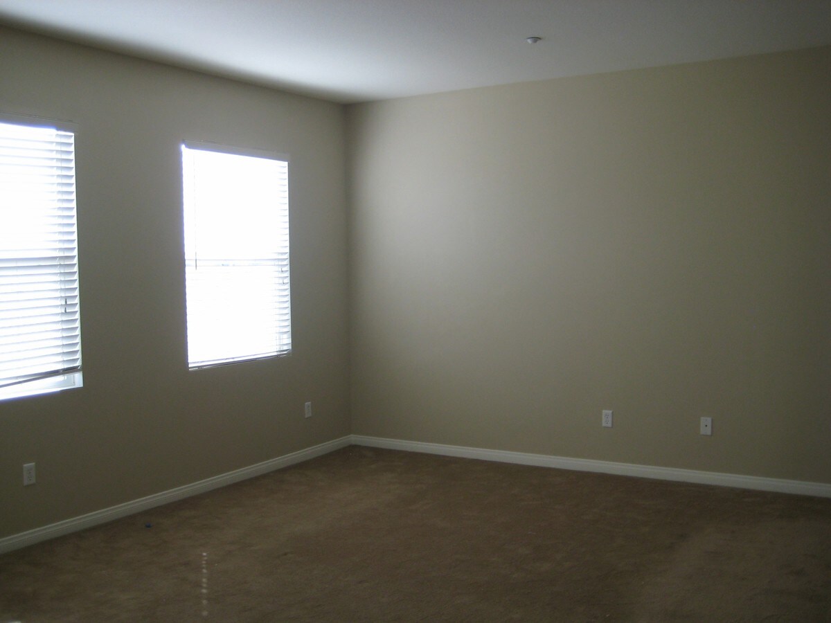 Photo - 27049 Fairway Ln