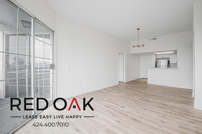 Building Photo - 4320 S Centinela Ave Unit 204