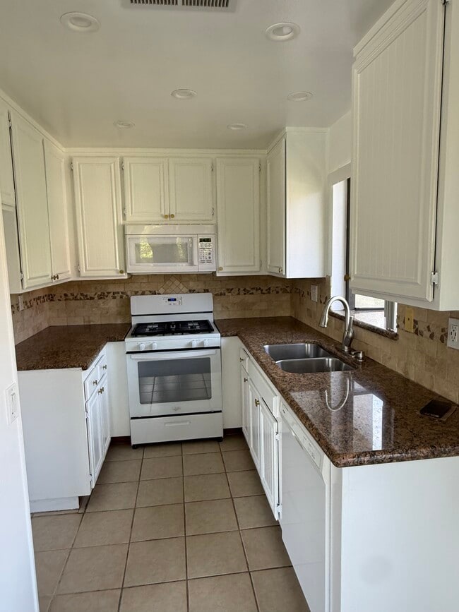 Photo - 28015 Sarabande Ln Unidad 1302