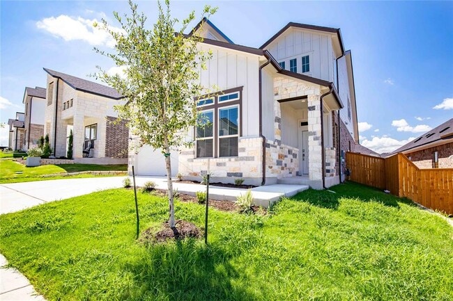 Building Photo - 12706 Bloomington Dr