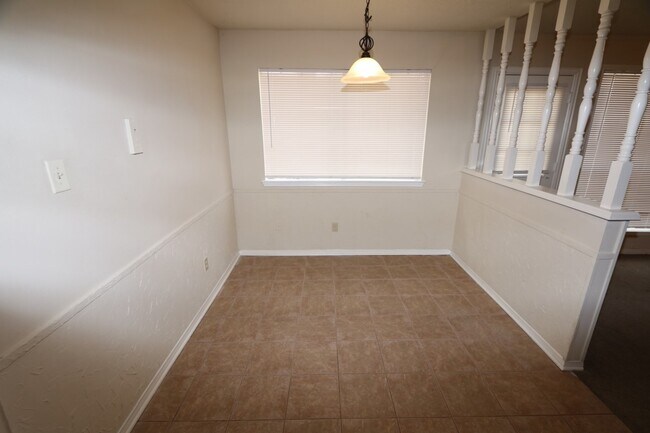 Photo - 6842 Ten Curves Rd