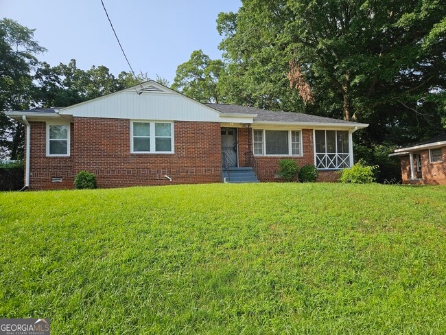 Photo - 1564 May Ave SE House