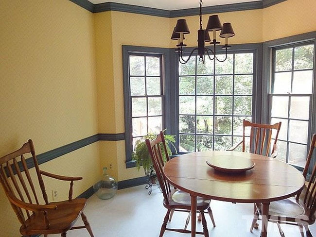 Photo - 1729 Berwickshire Cir