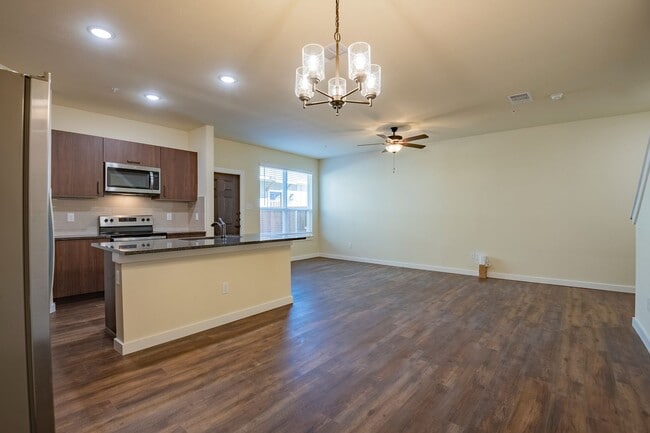 Photo - AVAILABLE NOW! GORGEOUS 2 BEDROOM FOUR PLEX LOCATED IN MIDLOTHIAN ISD!