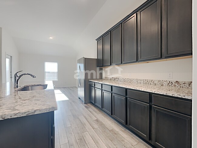 Photo - 1213 Breanna Ln