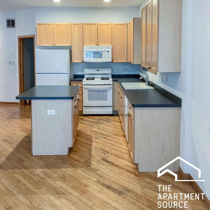 Photo - 2735 N Wayne Ave