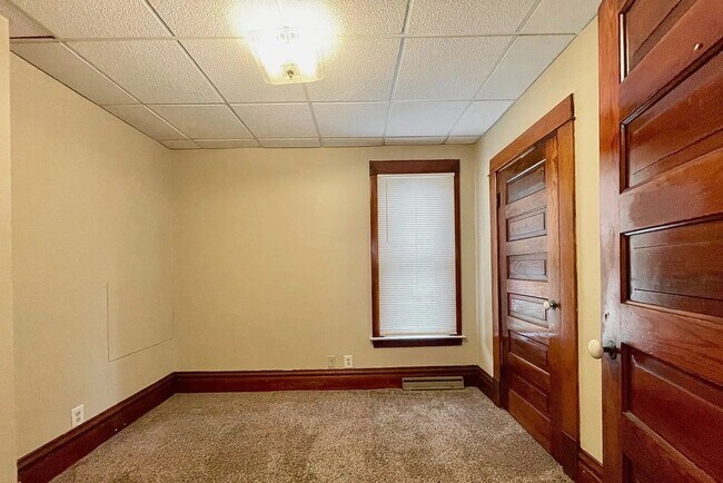 Photo - 519 Lydia St NE Unit Lydia G.R