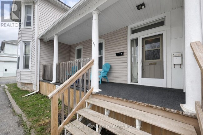 Photo - 199 Division St