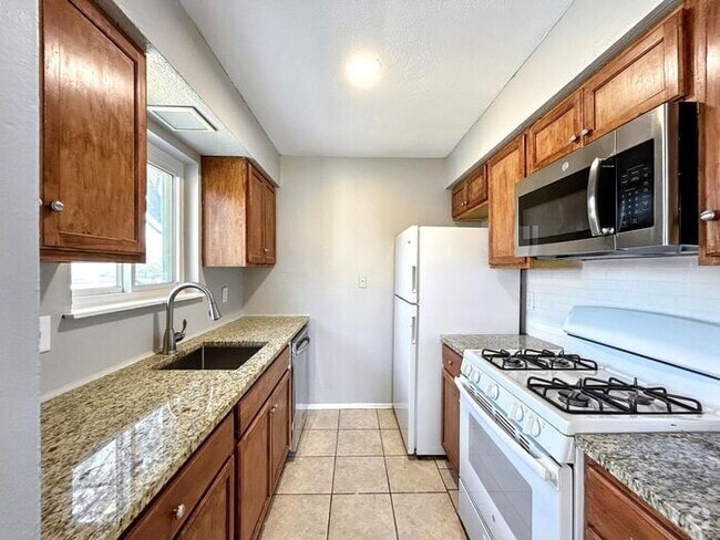 Building Photo - 1304 Parsons Dr Rental