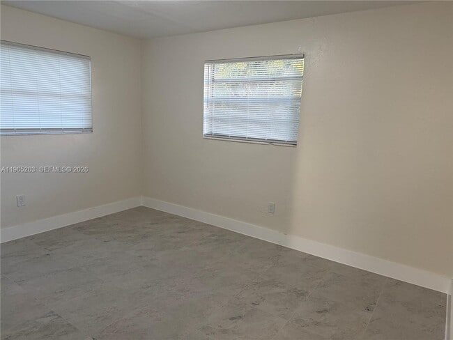 Photo - 1763 NW 45th St Unidad 1765