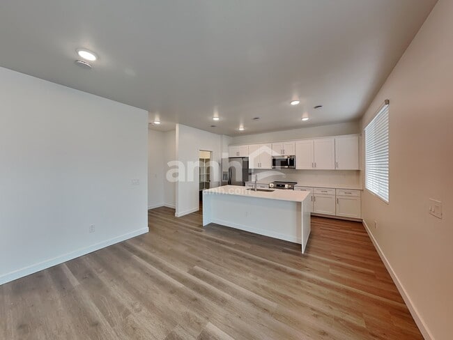 Photo - 9830 W Parkway Dr