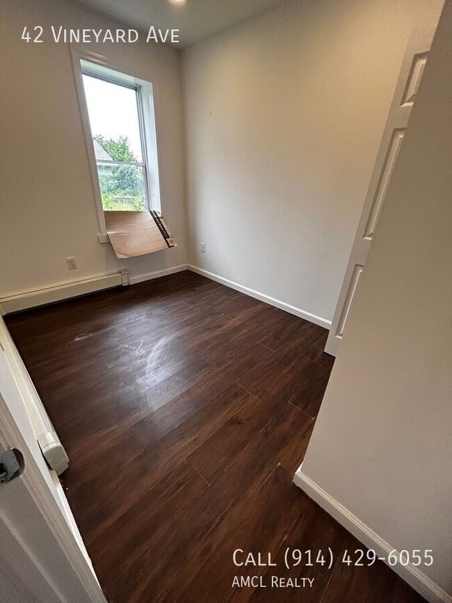 Photo - 42 Vineyard Ave