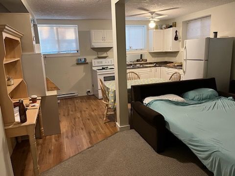 Photo - 1640 Kisber Av