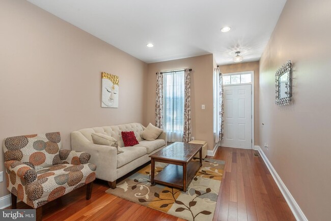 Photo - 802 Yarrow Cir