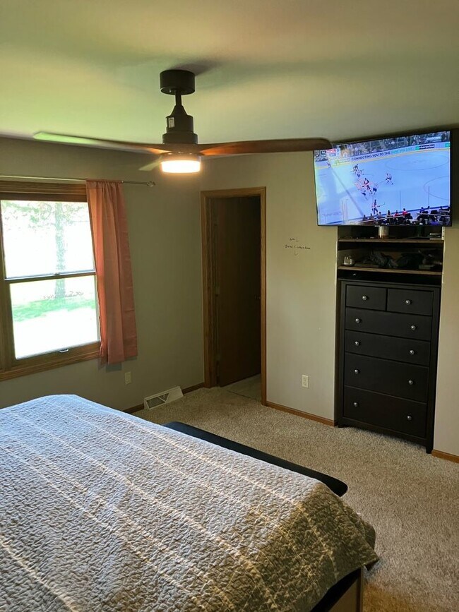 Photo - Single Family Home for Rent in Genesee