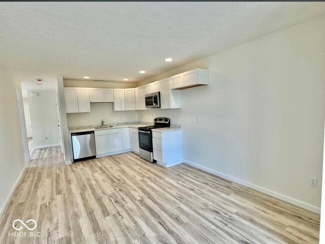 Photo - 1054 Ave E St