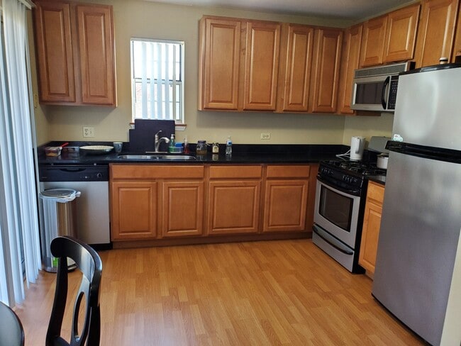 Photo - 116 Gant Cir Unit H