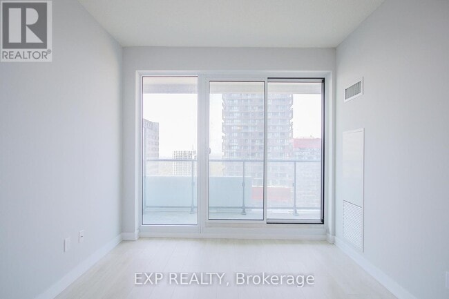 Photo - 2221 Yonge St Unité 3410