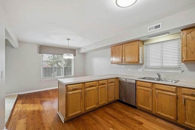 Photo - 135 Hampton Ave