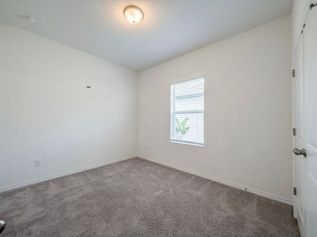Photo - 5853 Bullock Pl