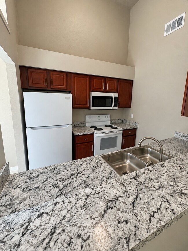 3023 Sienna Dr