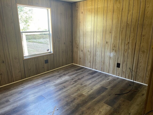 Photo - 6119 Holy Cross Rd