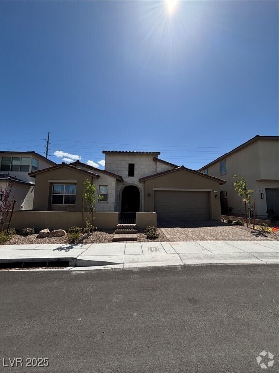 Building Photo - 11831 Giroma Ave Rental
