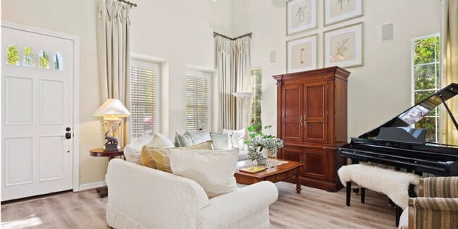 Photo - 24703 Garland Dr