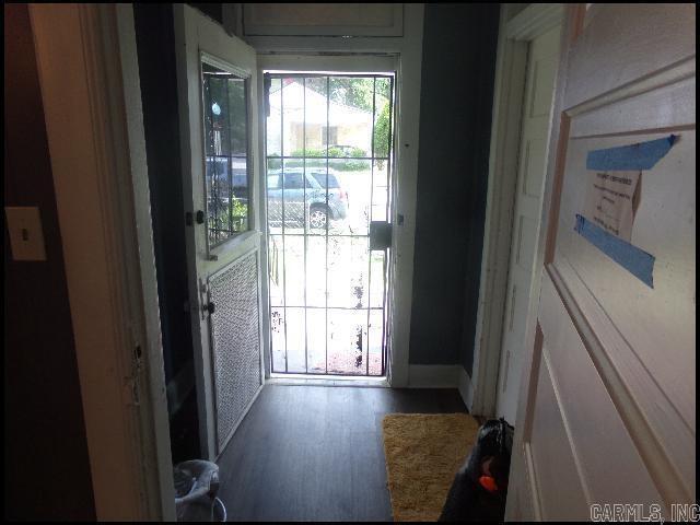 Photo - 922 W 21st St