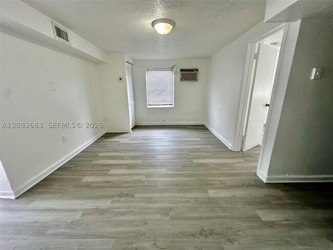 Photo - 2306 NW Flagler Terrace Unit 1