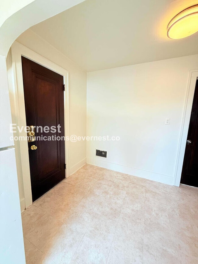 Photo - 9353 Kentucky St