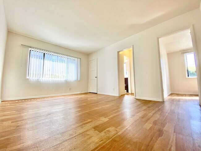 Photo - 2613 S Sepulveda Blvd Unit 8