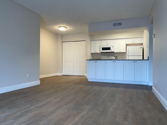 Photo - Mystic Gardens 5329-2905 Apartment Unit Mystic Gardens 5329-2905