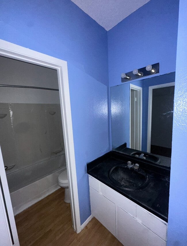 Photo - 9504 Kempler Dr Unit A