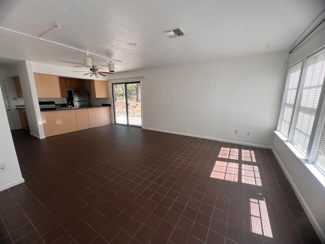 Photo - 2201 Timberwood Cir N