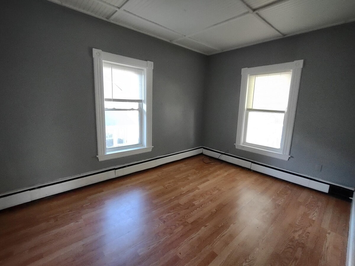 Photo - 47 Walnut St