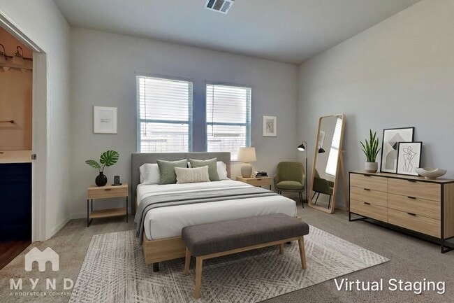 Photo - 1056 Banyon Tree Ln